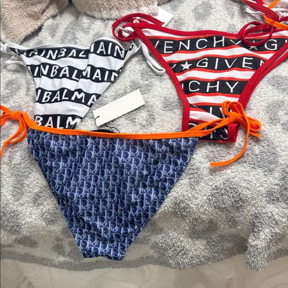 Givenchy Bikini - Picture 2 of 2